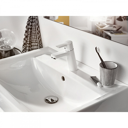 Смеситель Kludi Pure&Easy 372929165 для раковины, белый