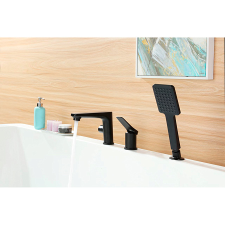 Смеситель Lemark Bronx LM3745GM на борт ванны, графит