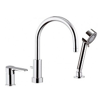 Смеситель Remer Winner W07 на борт ванны, хром Смеситель Remer Winner W07 на борт ванны, хром