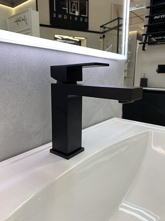 Смеситель Timo Selene 2061/03F для раковины, черный