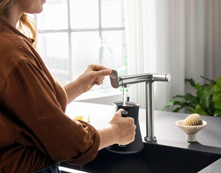 Смеситель Hansgrohe Aqittura 76804000 для кухонной мойки, хром