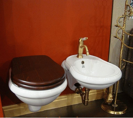 Унитаз подвесной Migliore ML.BLL-25.140.BI с фурнитурой цвета хром