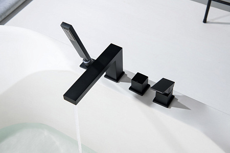 Смеситель для ванны с душем Timo Selene 2130/03Y черный