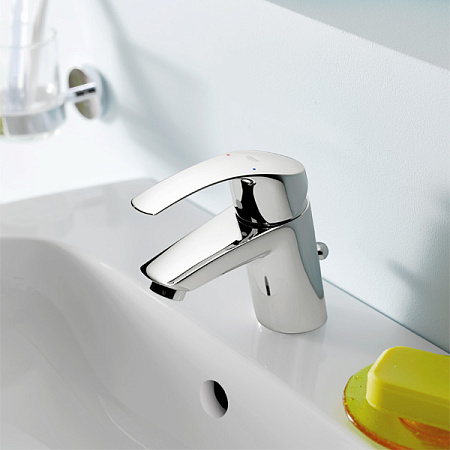 Смеситель с гигиеническим душем Grohe Eurosmart 23124002 для раковины, хром