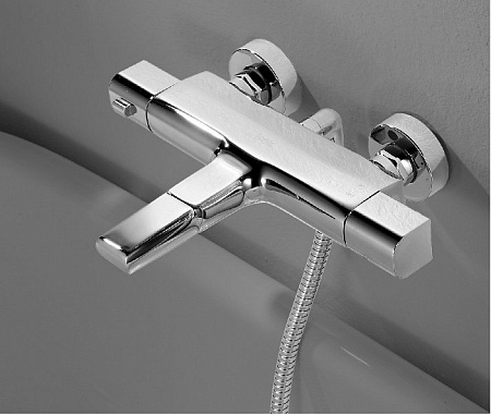 Смеситель IDDIS Uniterm UNISB02i74WA для ванны с душем, хром