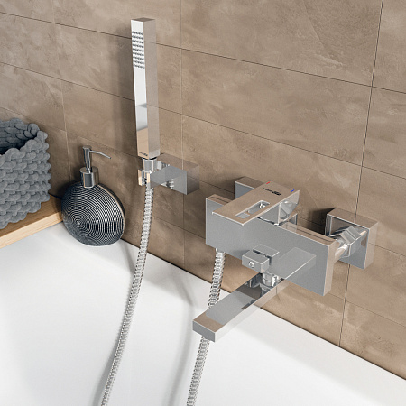 Смеситель WasserKRAFT Alme 1501 для ванны с душем