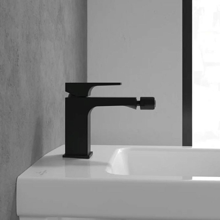 Смеситель Villeroy & Boch Architectura Square TVB125001000K5 для биде, черный матовый