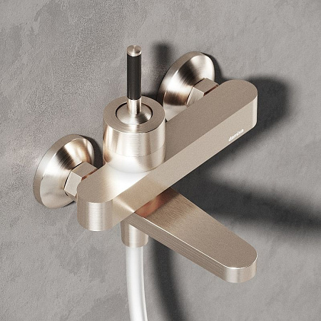 Смеситель Damixa Arc 291000200 для ванны с душем, никель