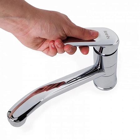 Смеситель IDDIS Male MALSB00i05 для кухонной мойки, хром