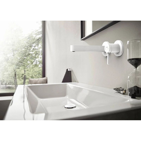 Смеситель Hansgrohe Finoris 76051700 для раковины, белый матовый