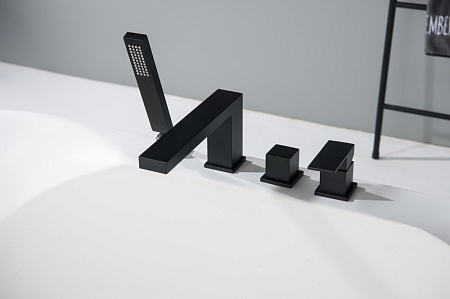 Смеситель для ванны с душем Timo Selene 2130/03Y черный