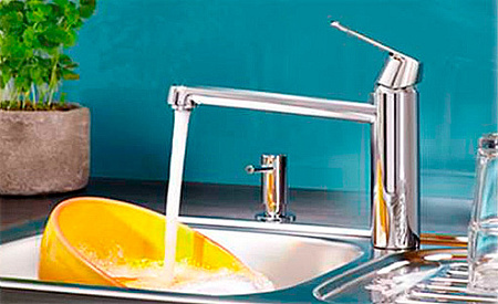 Смеситель Grohe Eurosmart Cosmopolitan 30193000 для кухонной мойки