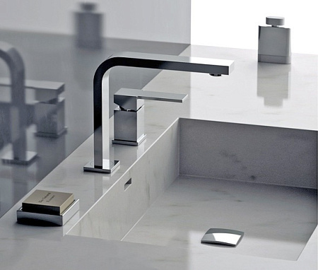 Смеситель Remer Qubica Q57 для раковины, хром