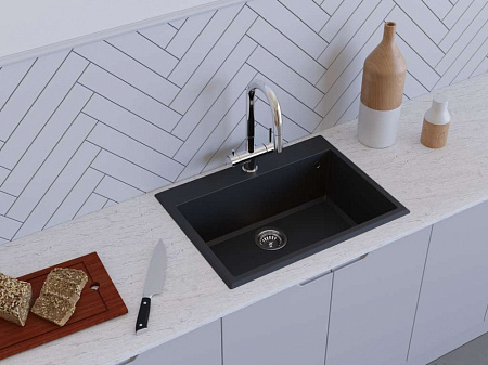 Кухонная мойка Omoikiri Tedori 68-BL 68х50 черный
