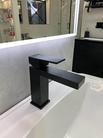 Смеситель Timo Selene 2061/03F для раковины, черный