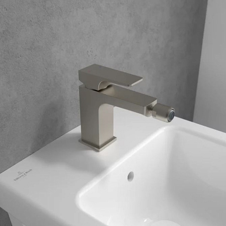 Смеситель Villeroy & Boch Architectura Square TVB12500100064 для биде, никель сатинированный